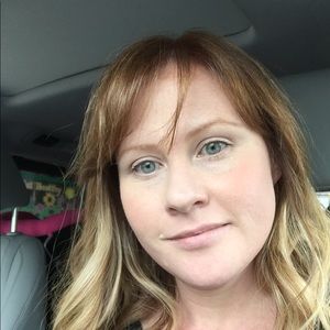 Meet your Posher, Daniela